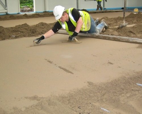 Fast-Drying-Sand-and-Cement-Floor-Screed-2